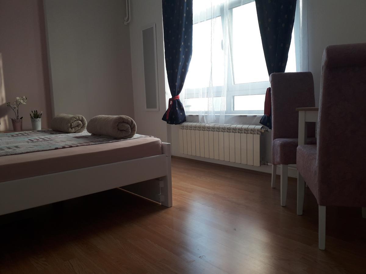 Studio Apartman Ld U Strogom Centru Novi Sad Eksteriør bilde
