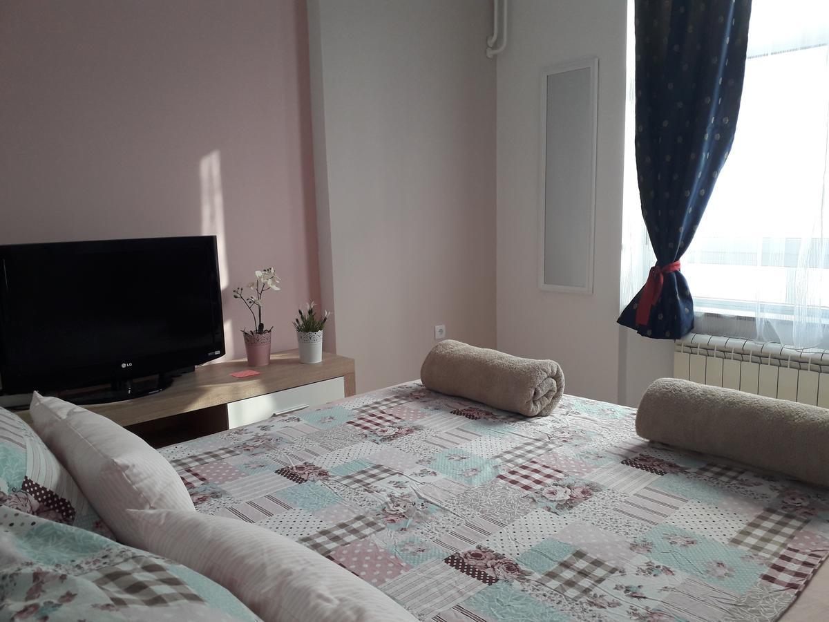 Studio Apartman Ld U Strogom Centru Novi Sad Eksteriør bilde