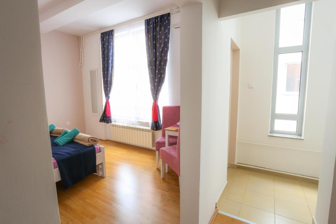 Studio Apartman Ld U Strogom Centru Novi Sad Eksteriør bilde