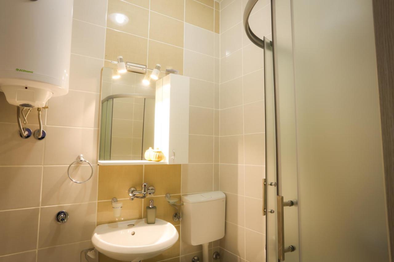 Studio Apartman Ld U Strogom Centru Novi Sad Eksteriør bilde
