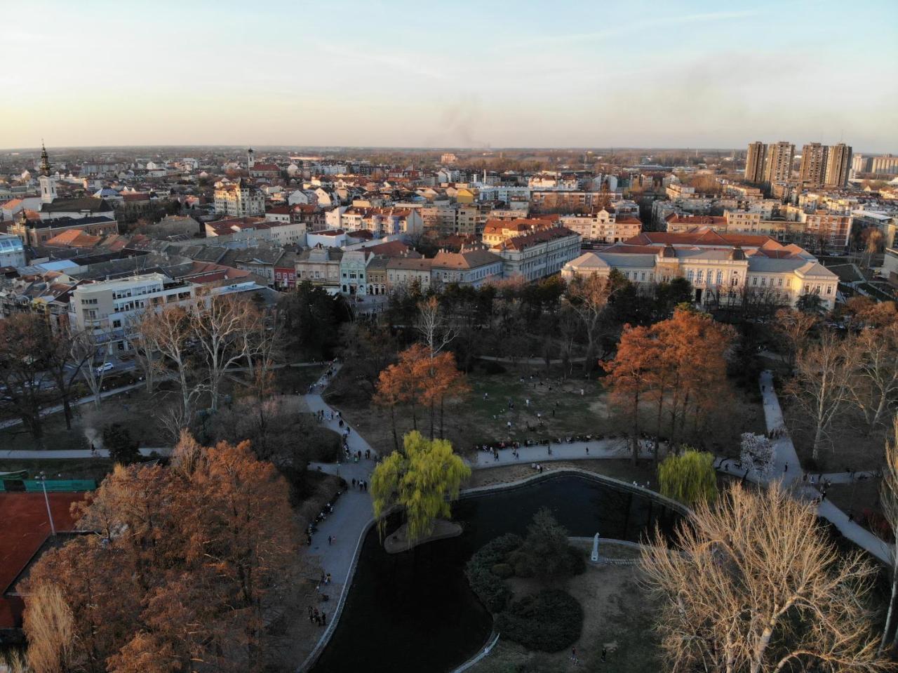 Studio Apartman Ld U Strogom Centru Novi Sad Eksteriør bilde