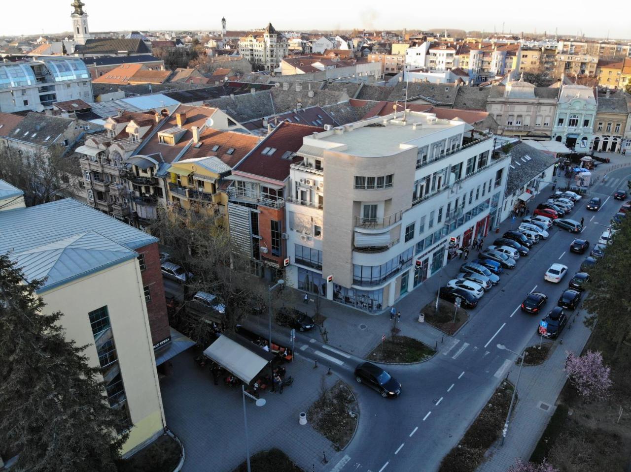 Studio Apartman Ld U Strogom Centru Novi Sad Eksteriør bilde