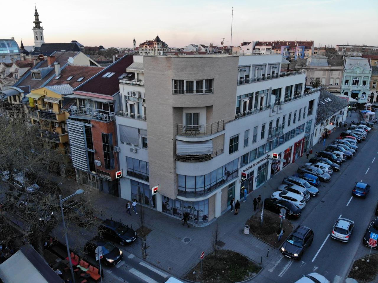 Studio Apartman Ld U Strogom Centru Novi Sad Eksteriør bilde